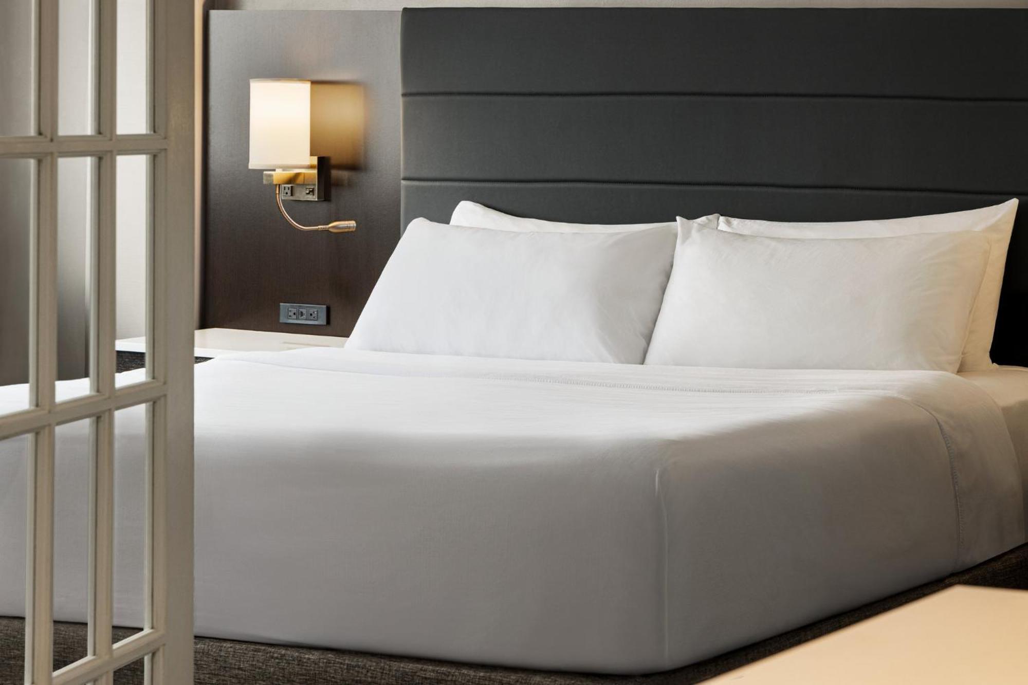 Crowne Plaza Knoxville Downtown University By Ihg Εξωτερικό φωτογραφία